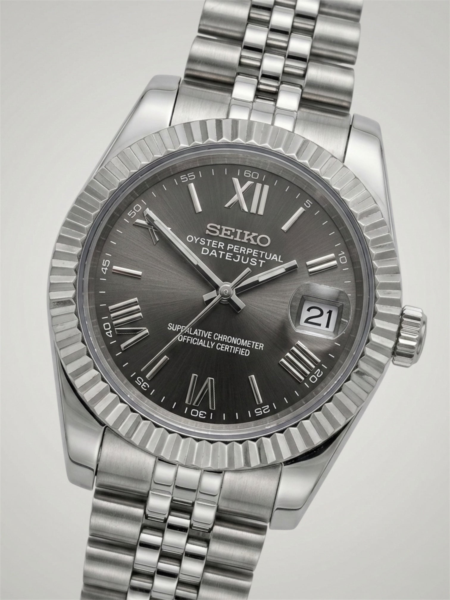 Seiko-mod-gray-roman-jubilee-bracelet-waterproof