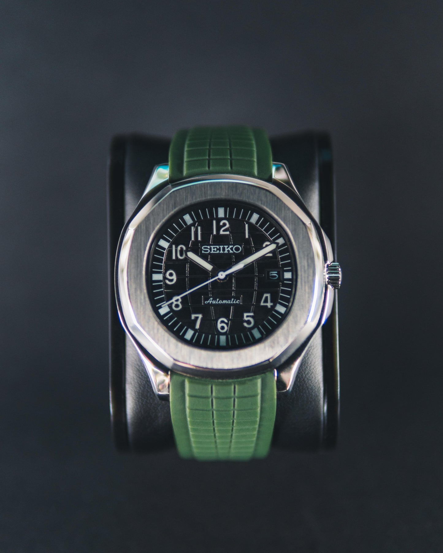 Aquanaut mod med grønt sportband